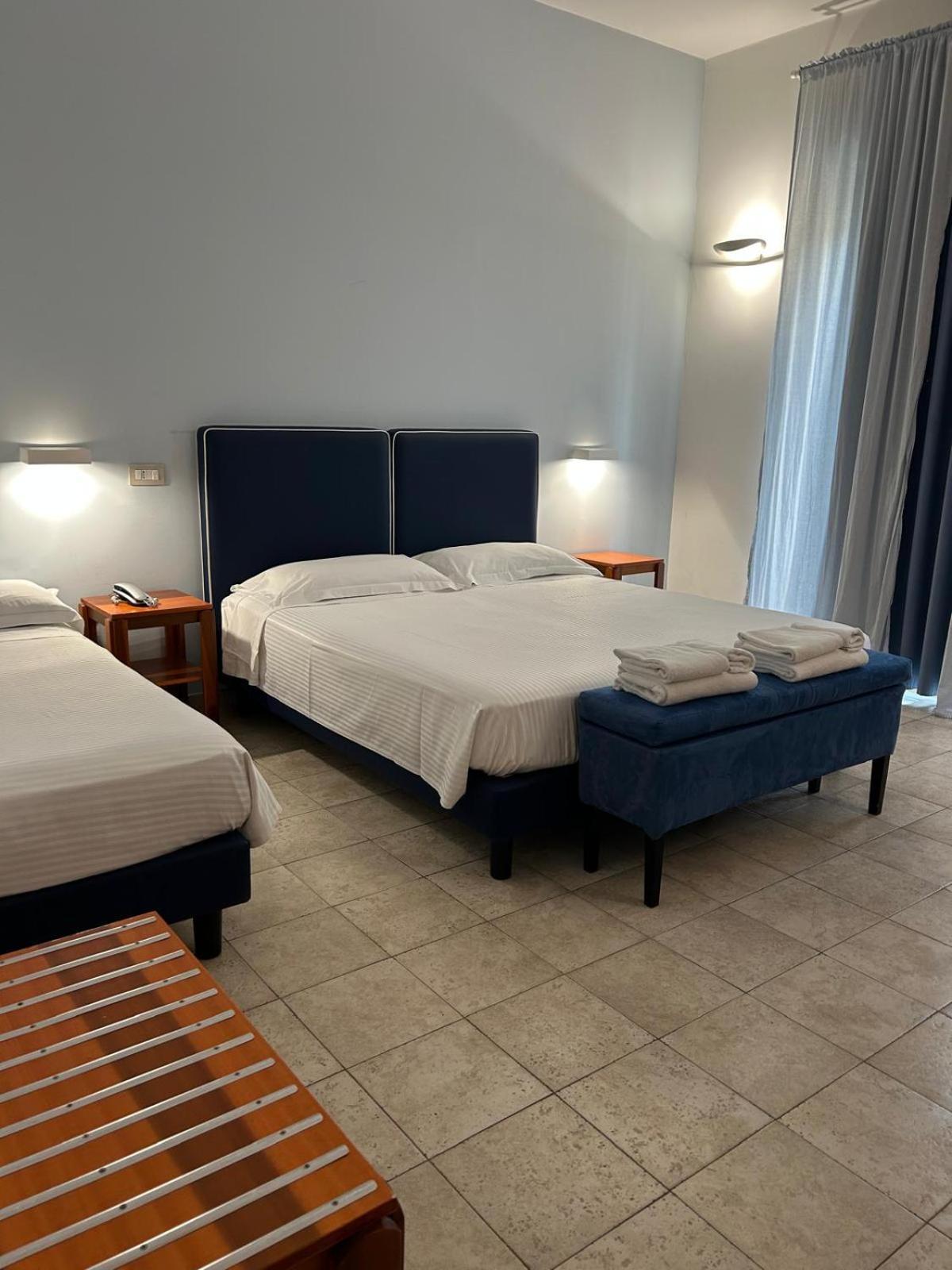 Saint Joseph Hotel Salerno Exterior photo