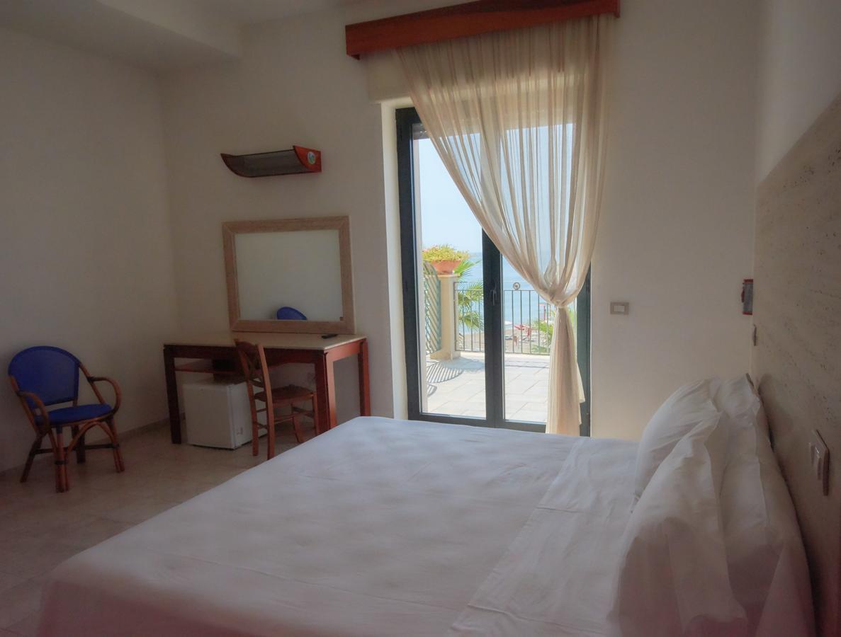 Saint Joseph Hotel Salerno Exterior photo