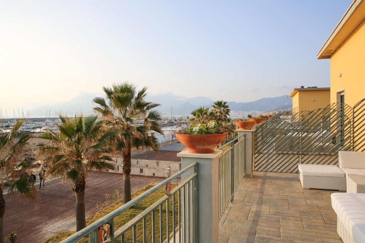 Saint Joseph Hotel Salerno Exterior photo