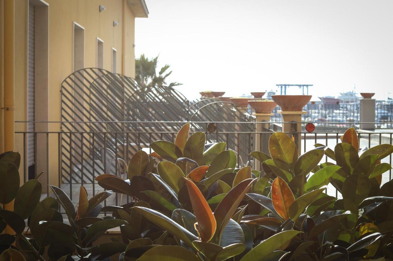Saint Joseph Hotel Salerno Exterior photo